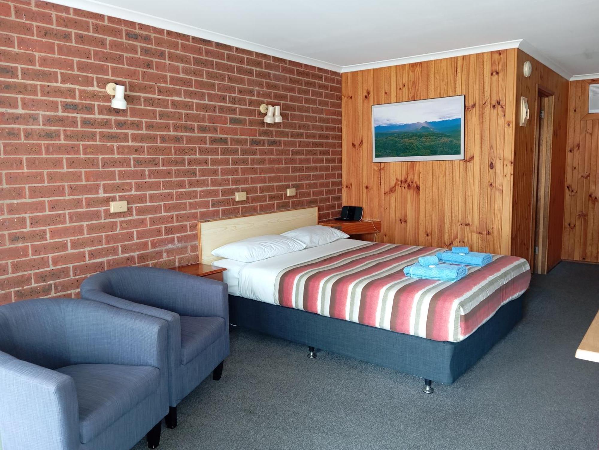 Orbost Country Road Motor Inn Bagian luar foto