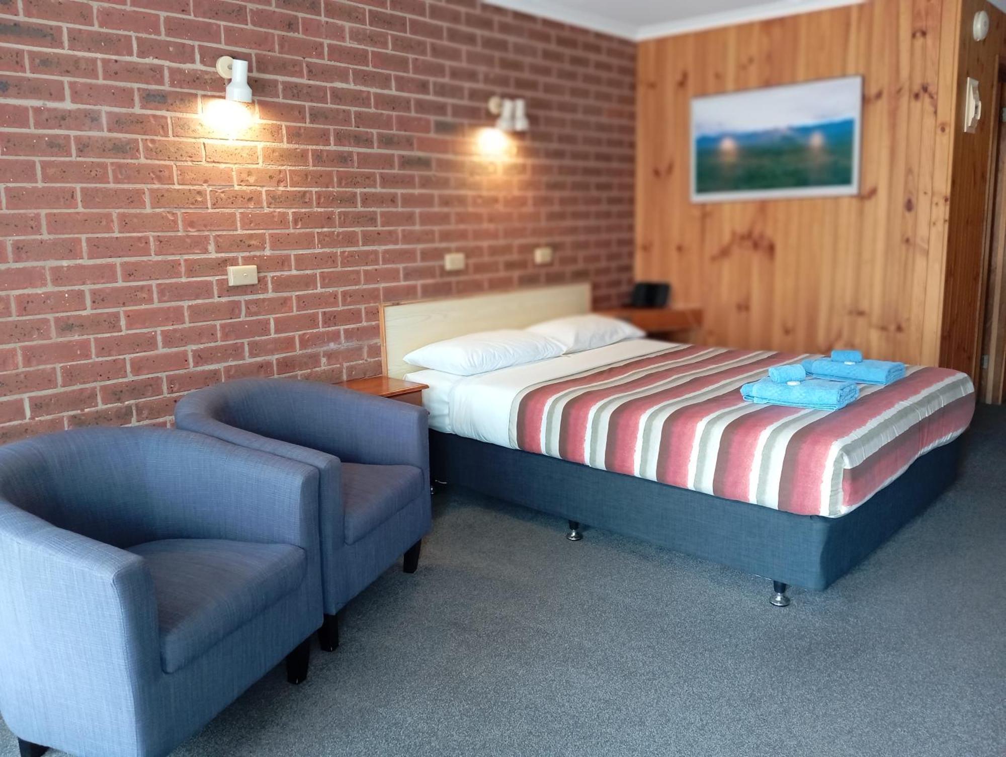 Orbost Country Road Motor Inn Bagian luar foto