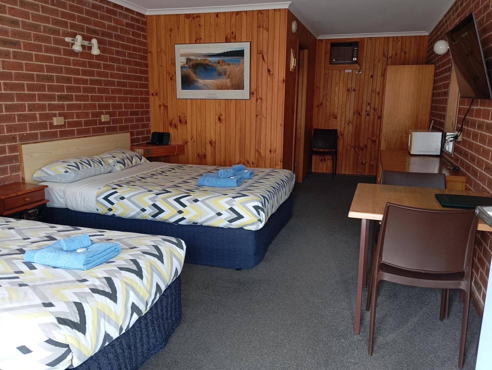 Orbost Country Road Motor Inn Bagian luar foto